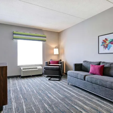 Hampton Inn & Suites Guelph-3